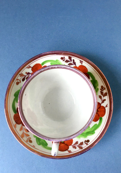 Very pretty 18th Century cup and saucer